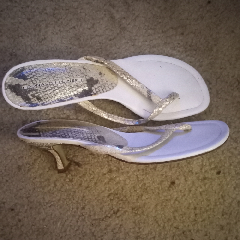 White slide in sandal